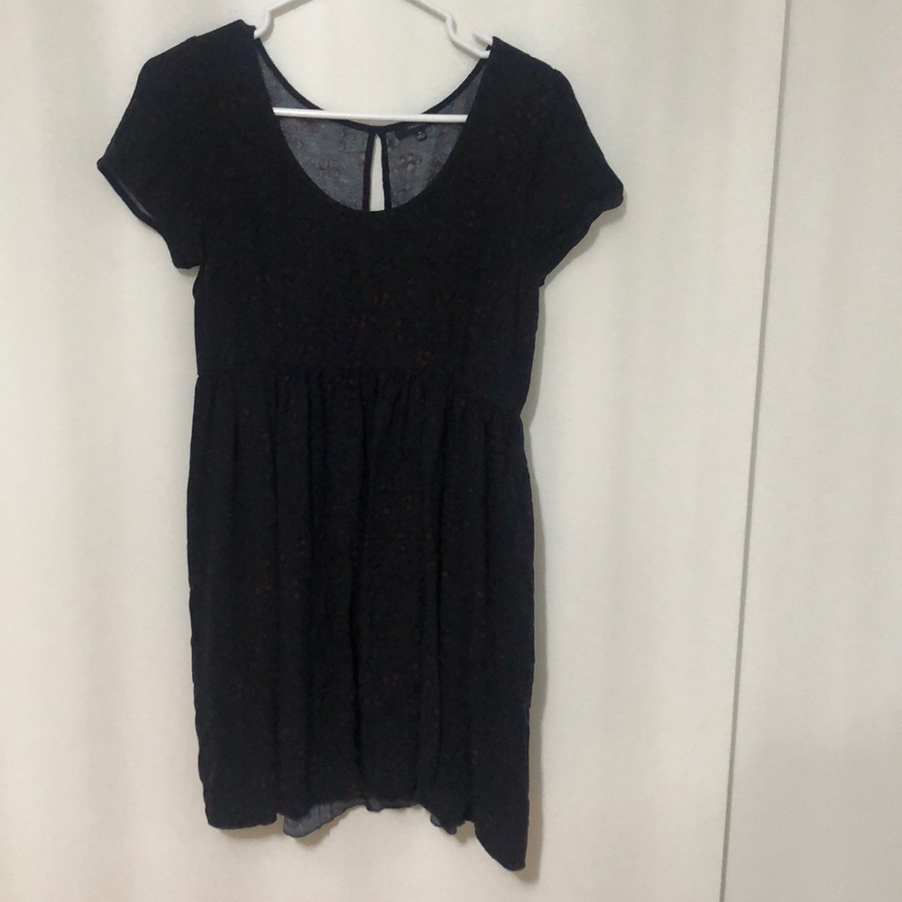 Talula Keyhole Dress 👗